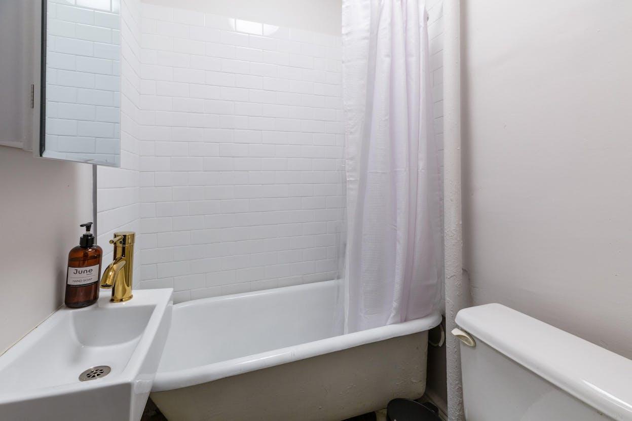 FULLY FURNISHED STUDIO IN GREENWICH VILLAGE MANHATTAN